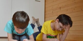 Na czym polega samokształcenie nauczyciela?