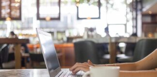 Ile godzin na naukę języków?