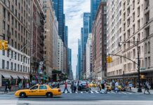 Czy osoby starsze powinny pić mleko?