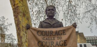 Jak inaczej nazwać przywódcę? Jak inaczej nazwać przywódcę?